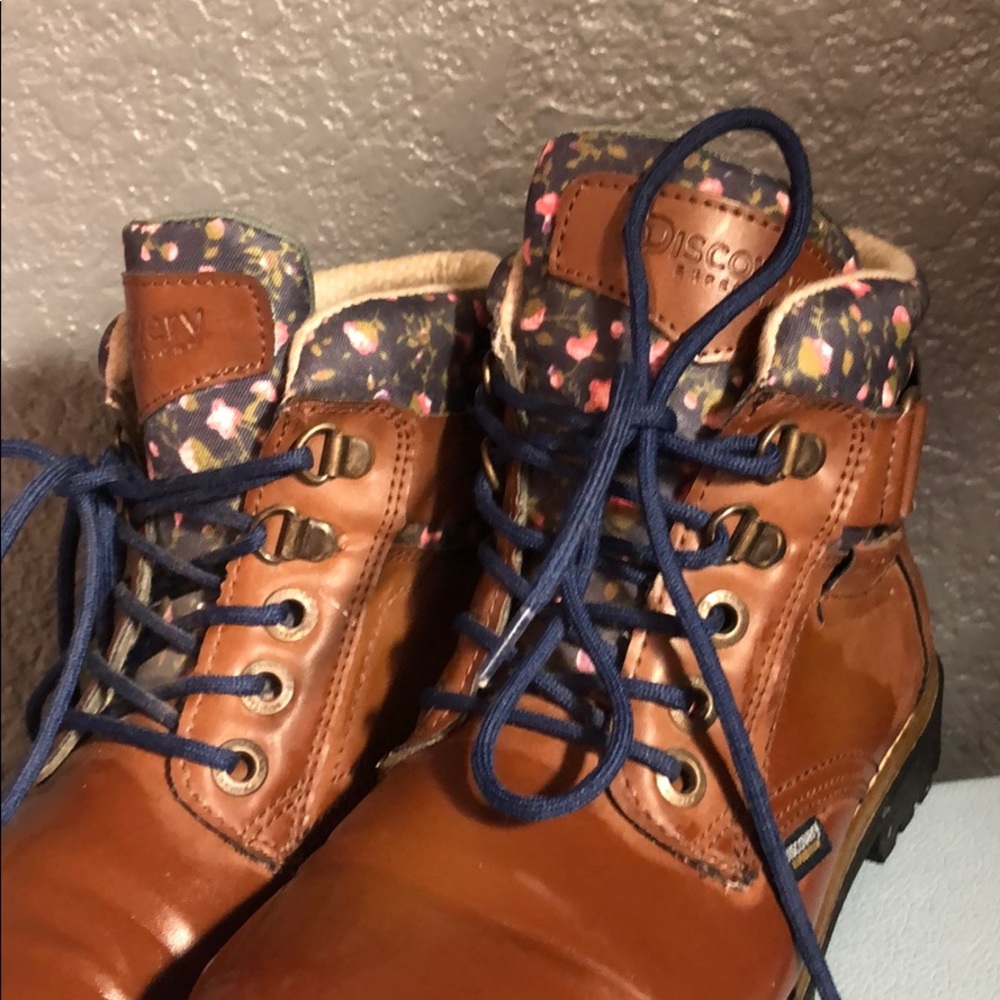 Hiking boots - Picture 3 of 4
